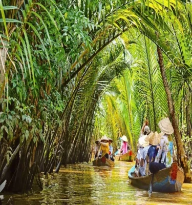 Thuê Xe 4 Chỗ Có Tài Xế Tại Bến