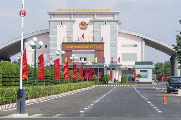 Thuê xe đi cửa khẩu Hoa Lư, xe Sài Gòn đi cửa khẩu Hoa Lư