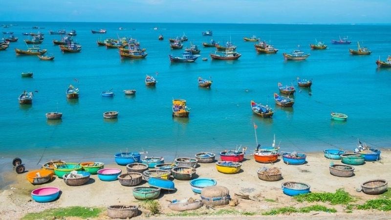 Thuê Xe Hợp Đồng Tại Mũi Né Phan Thiết - Anh Ba Travel