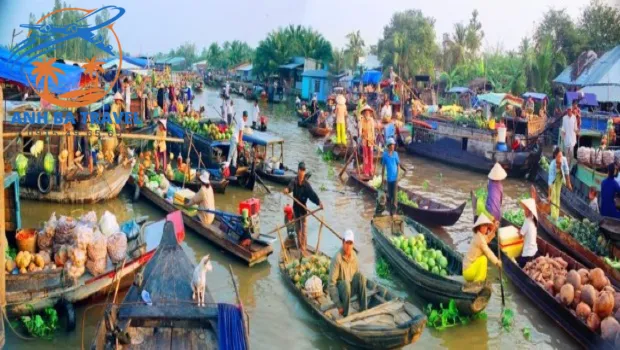 Thuê Xe Du Lịch Tại Sóc Trăng Tham Quan Chợ Nổi Ngã Năm